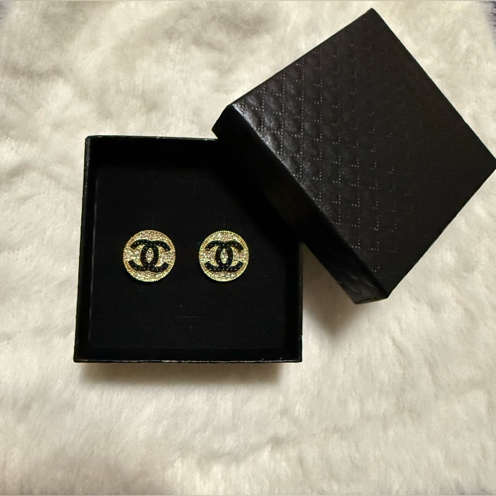 Stunning Gold and Black CC Stud Monogram Fashion Jewelry Earrings